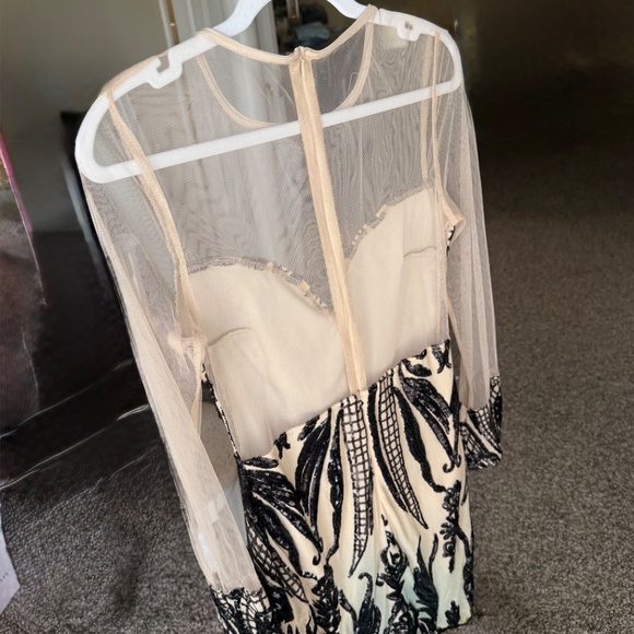 Stunning Sequin & Beaded Mesh Dress – Size Small – NWOT - Picture 6 of 12